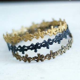 Bracelet Dentelle Fleur 24karas en argent recyclé, 107€